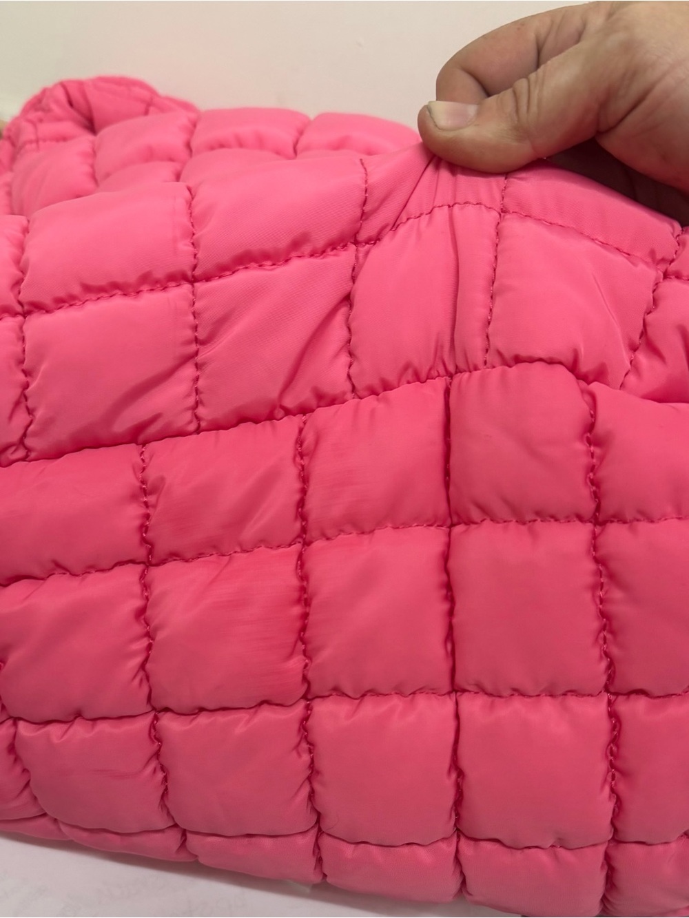Free People Movement LARGE Quilted Puffer Shoulder Bag - Pink - Picture 4 of 4